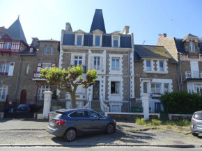 46 Avenue Pasteur